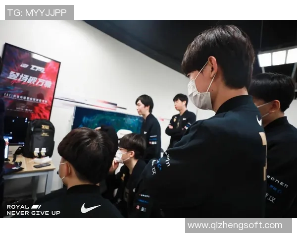 赛后分析：FPX与IG对决中的战术意识与团队配合探讨